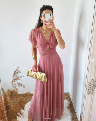 Latika tiulowa sukienka maxi pudrowy róż