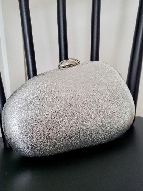 Srebrna torebka kopertówka Silver Glow