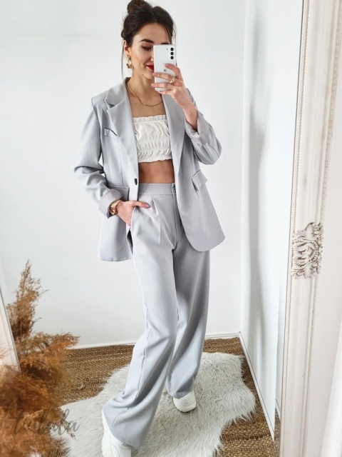 Szara marynarka oversize z dwoma paskami Grigio